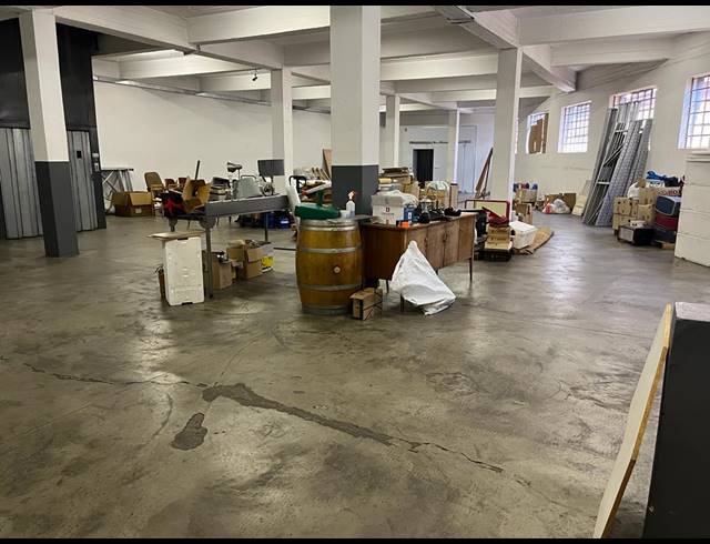 2,000M² WAREHOUSE FOR SALE IN TROYEVILLE